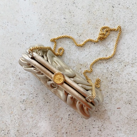 ✨ VINTAGE CHANEL Gold Leather Bag Purse 80’s - Picture 5 of 8